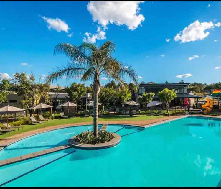 Luxurious Waterfall 1 Bedroom Condo With Free Uncapped Wifi Midrand Εξωτερικό φωτογραφία