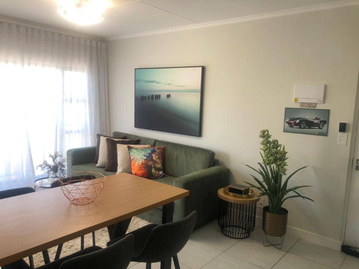 Luxurious Waterfall 1 Bedroom Condo With Free Uncapped Wifi Midrand Εξωτερικό φωτογραφία